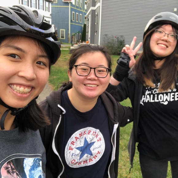 Meet the Posher - Picture 3 of 4